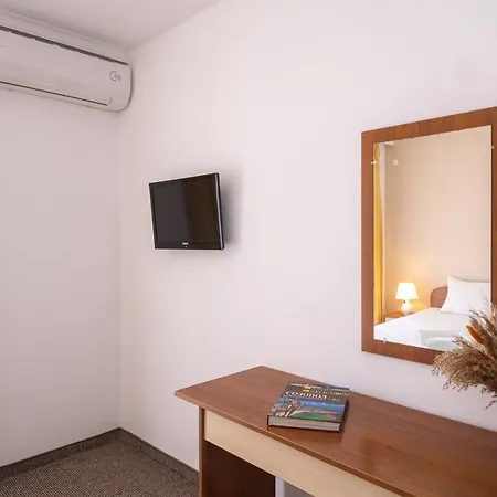 Viamar Beach بيت ضيافة سوزوبول