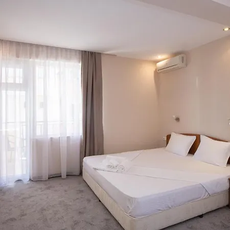 بيت ضيافة Viamar Beach سوزوبول