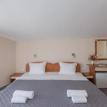 Viamar Beach بيت ضيافة سوزوبول