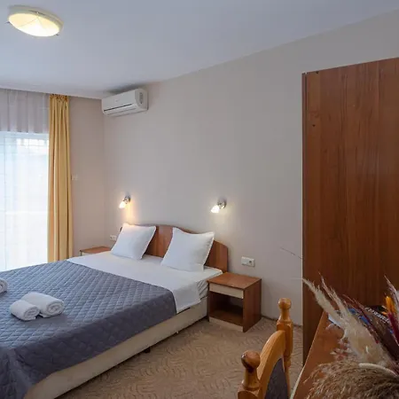 Viamar Beach بيت ضيافة سوزوبول